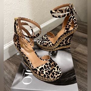 JLO platform Odina wedge